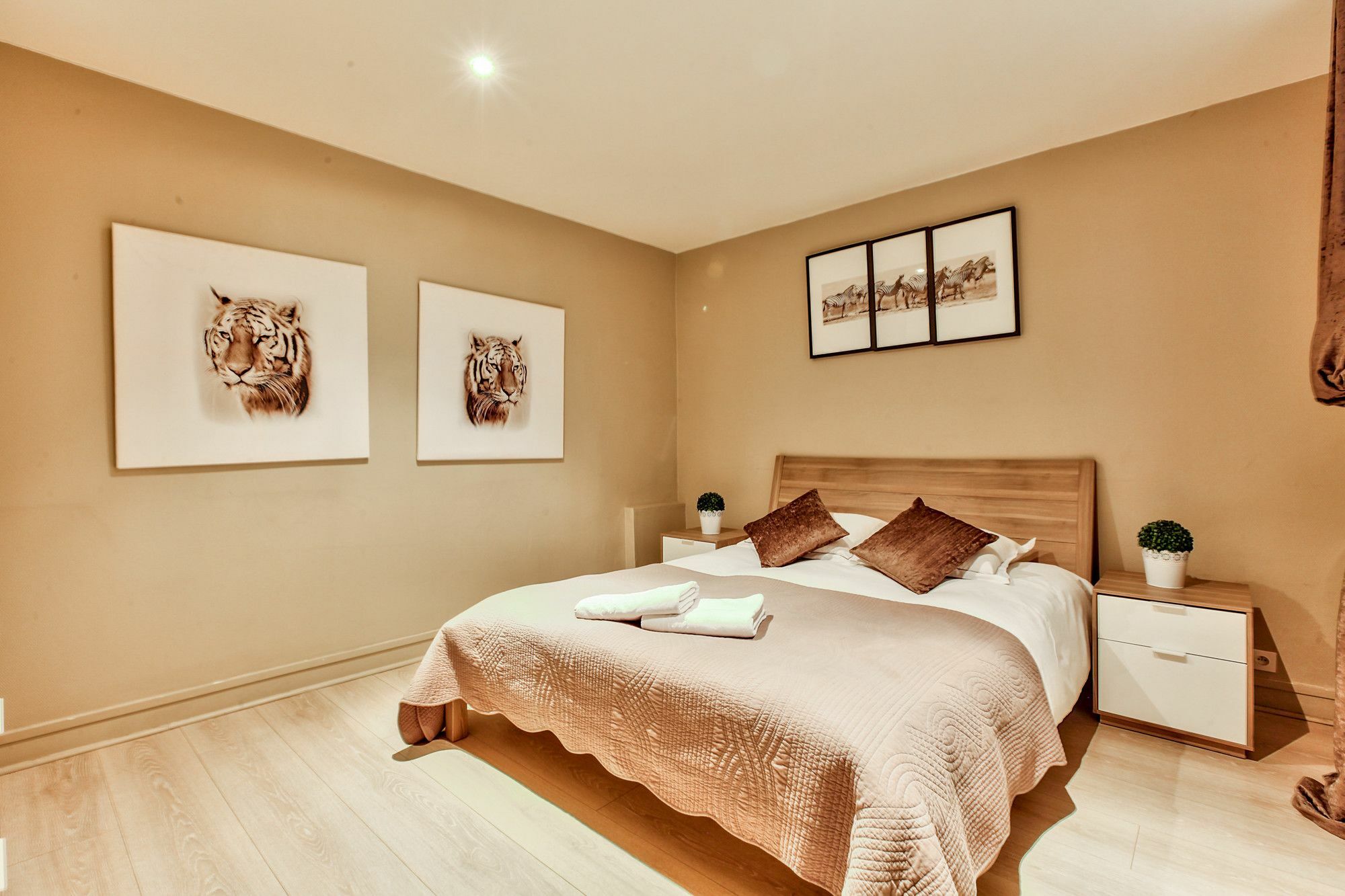 06 Design Flat Grand Boulevards Paris Exterior foto